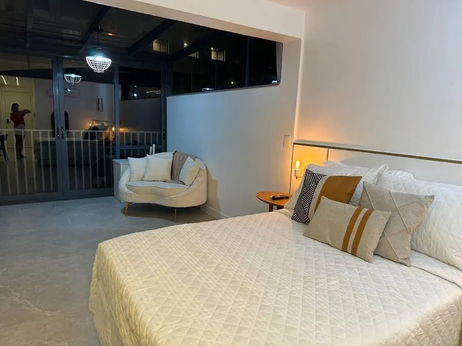 Apartamento Compacto De Luxo- 24 De Outubro Porto Alegre 0*,  Brasil