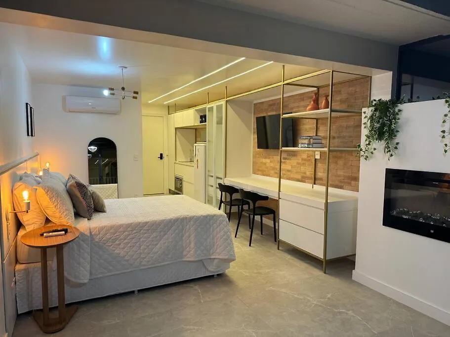Apartamento Compacto De Luxo- 24 De Outubro Porto Alegre